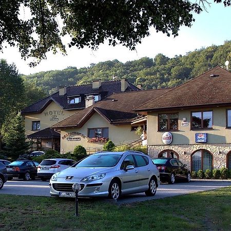 Hotel Kochanow Kochanow  Kültér fotó