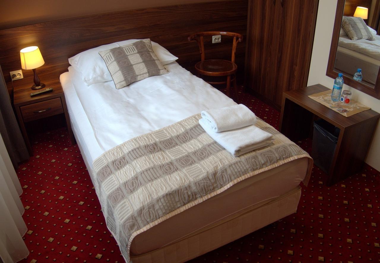 Hotel Kochanow Kochanow  Kültér fotó