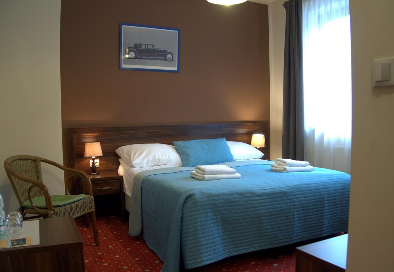 Hotel Kochanow Kochanow  Kültér fotó